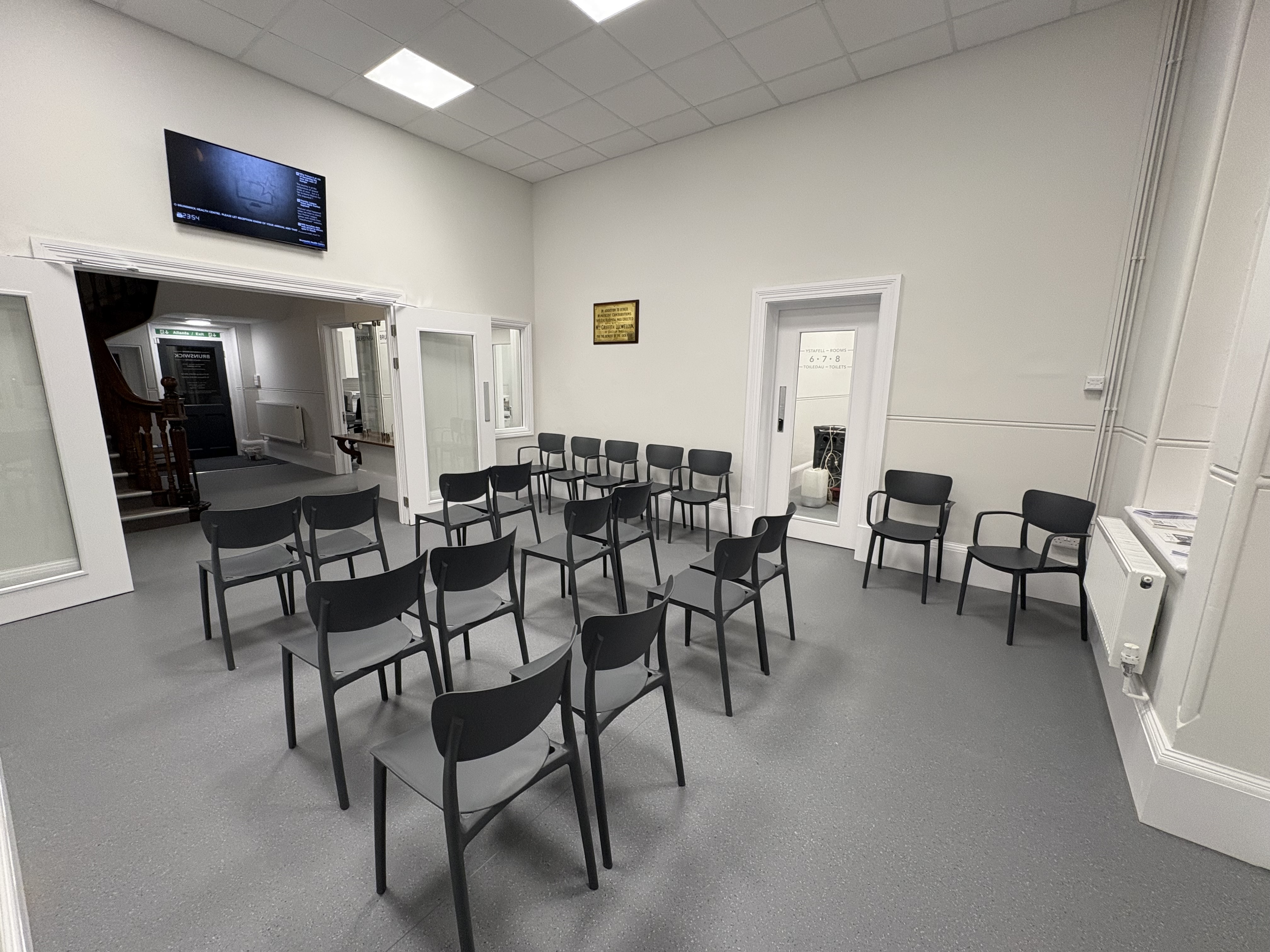 Waiting room Waiting room